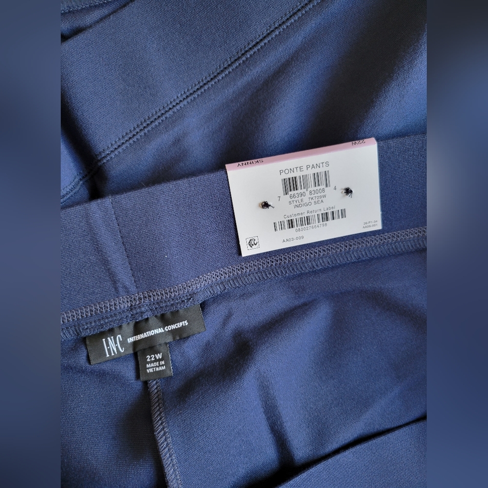 Elegant Navy Women's Pants - Picture 4 of 5